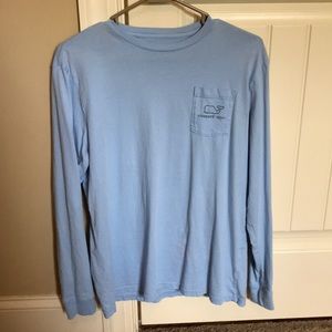 vineyard vines t shirt